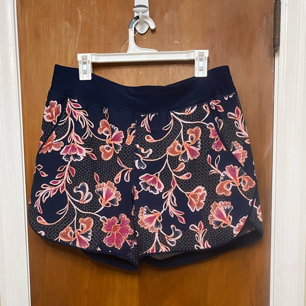 Lands End Floral Women's Summer  Shorts